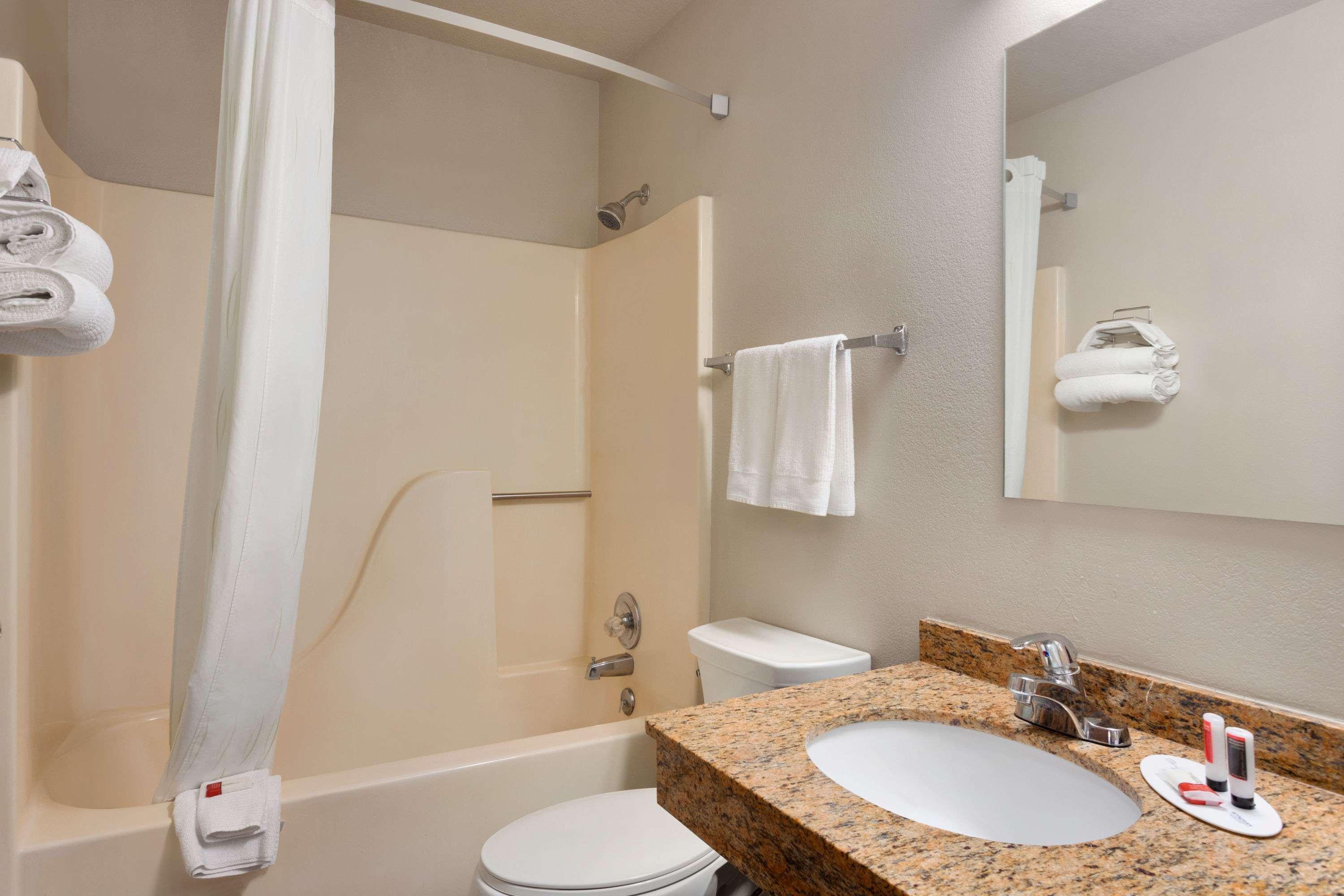 Travelodge By Wyndham Jefferson City Zewnętrze zdjęcie