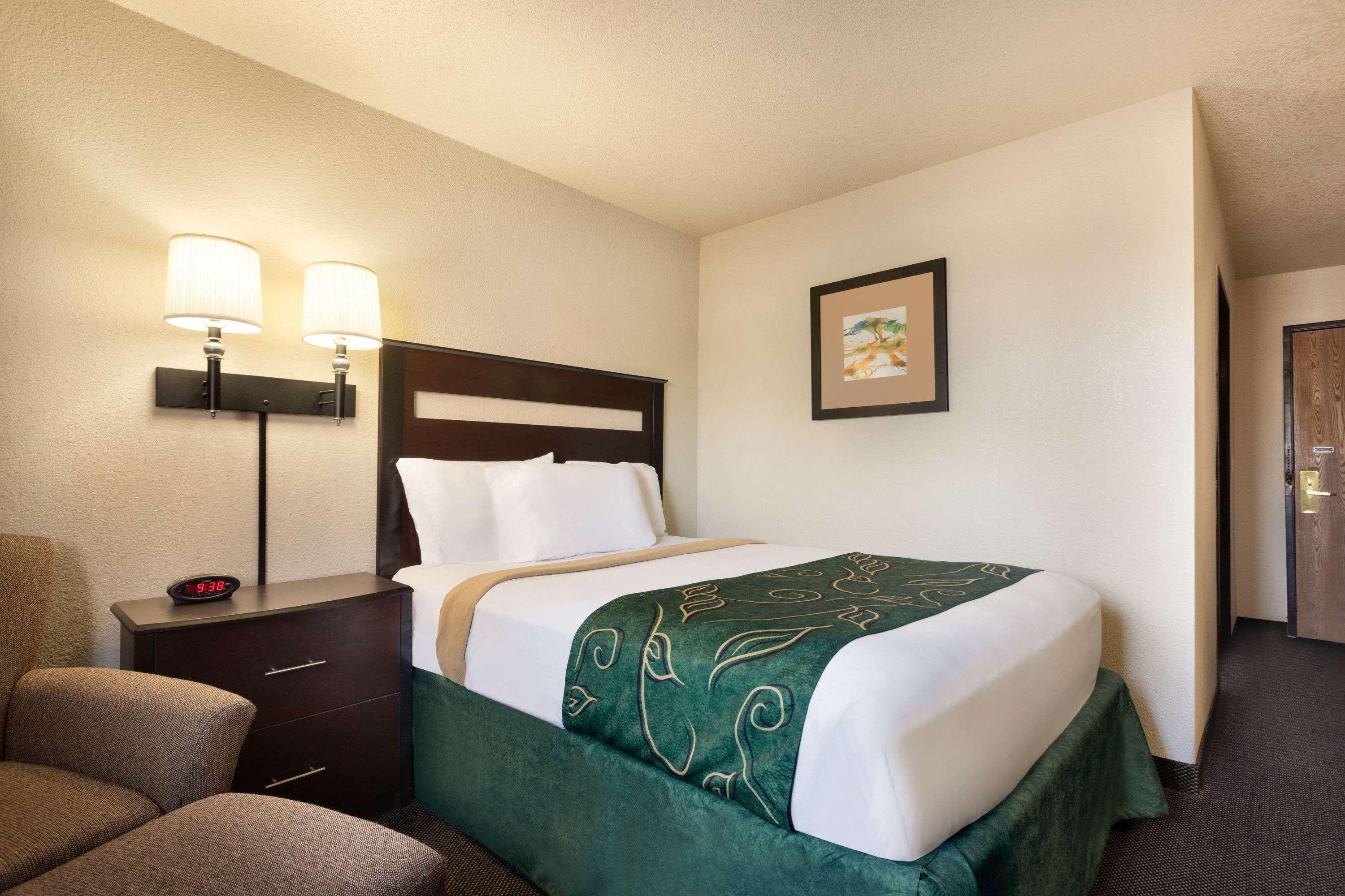 Travelodge By Wyndham Jefferson City Zewnętrze zdjęcie