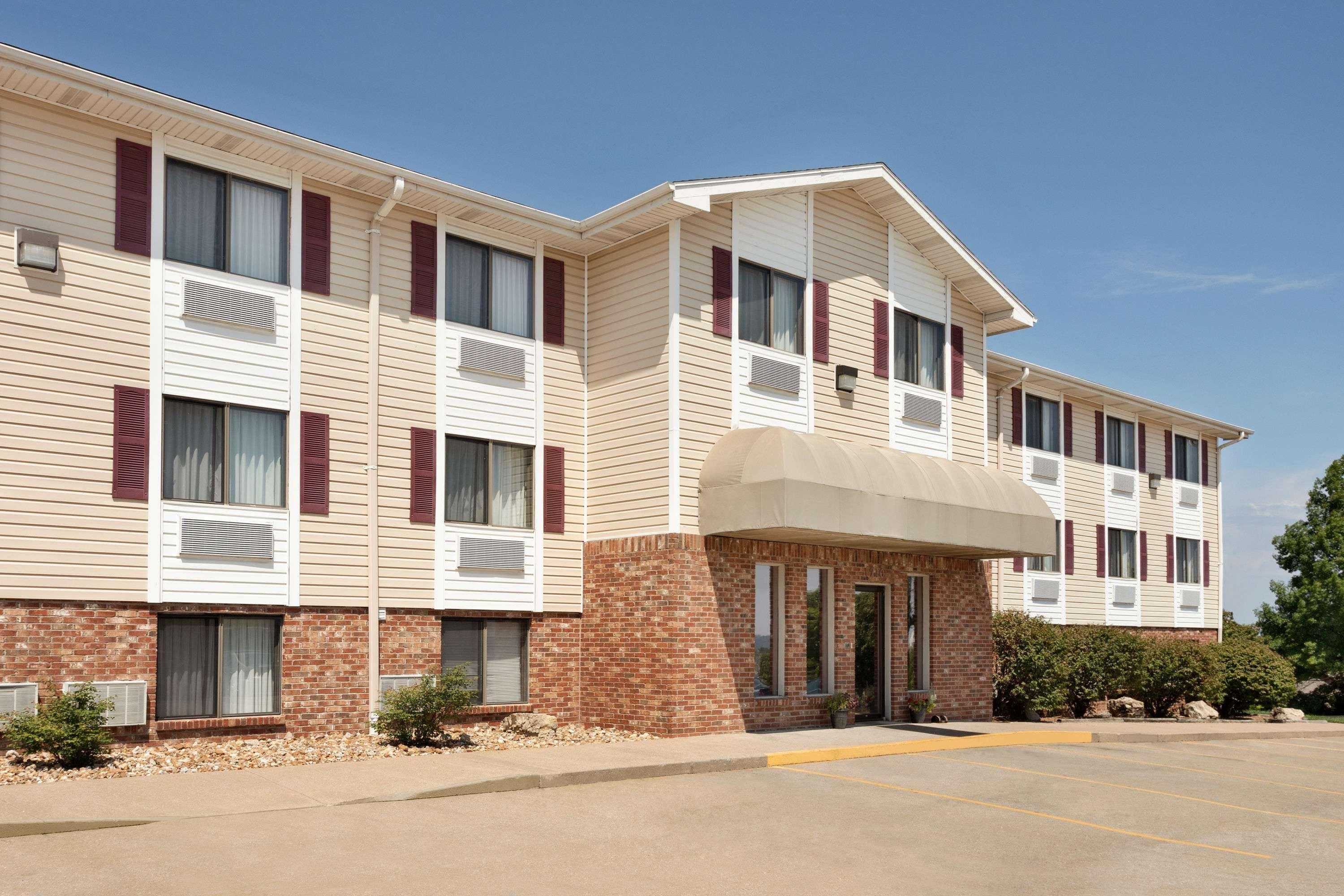 Travelodge By Wyndham Jefferson City Zewnętrze zdjęcie