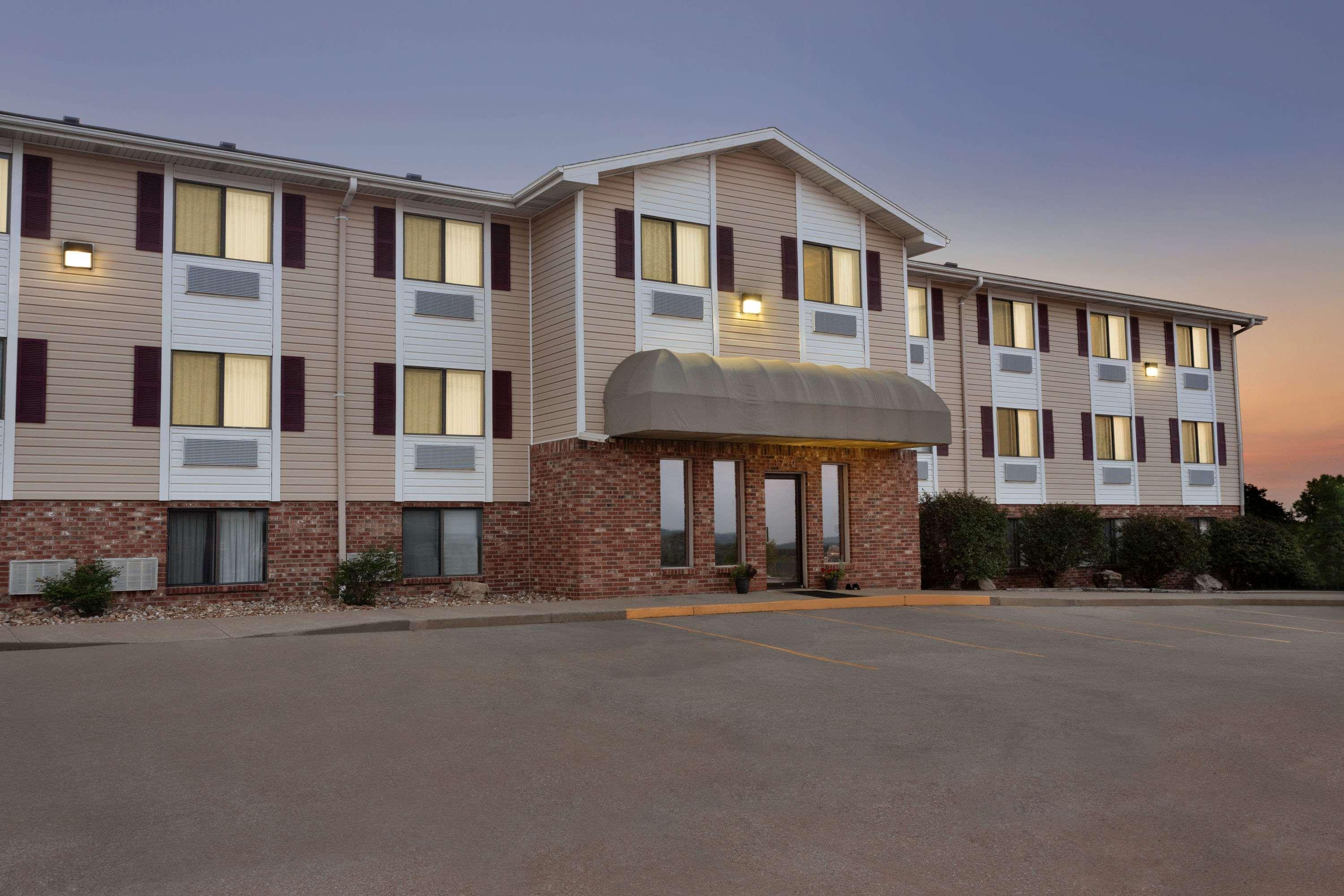 Travelodge By Wyndham Jefferson City Zewnętrze zdjęcie